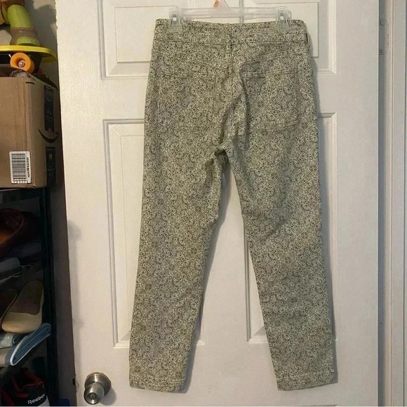 Anthropologie PILCRO ULTRA HIGH-RISE SLIM BUTTON FRONT UTILITY ANKLE JEANS Sz 27 - Picture 2 of 10